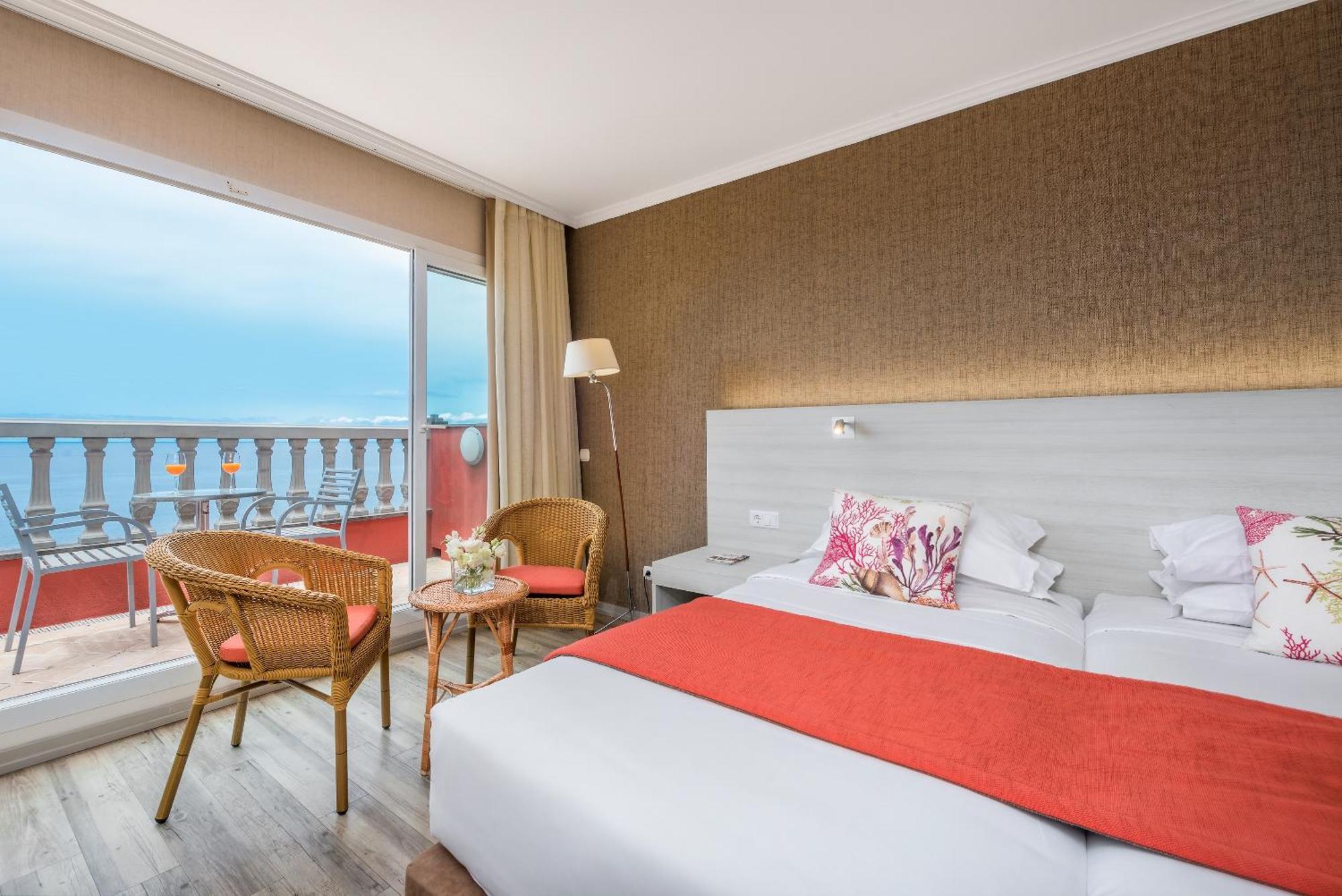 Twin Room Sea View Balcony